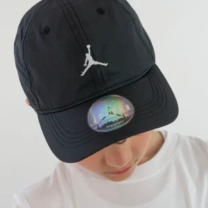Cappello con visiera e logo JORDAN