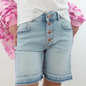 Bermuda jeans sfrangiata con logo glitter  GUESS