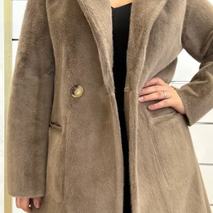 Cappotto reversibile (ecopelle-ecopelliccia)